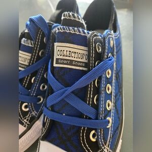 NEW Ladies sz 8 Collection'o Blue Plaid Low Top Sneakers